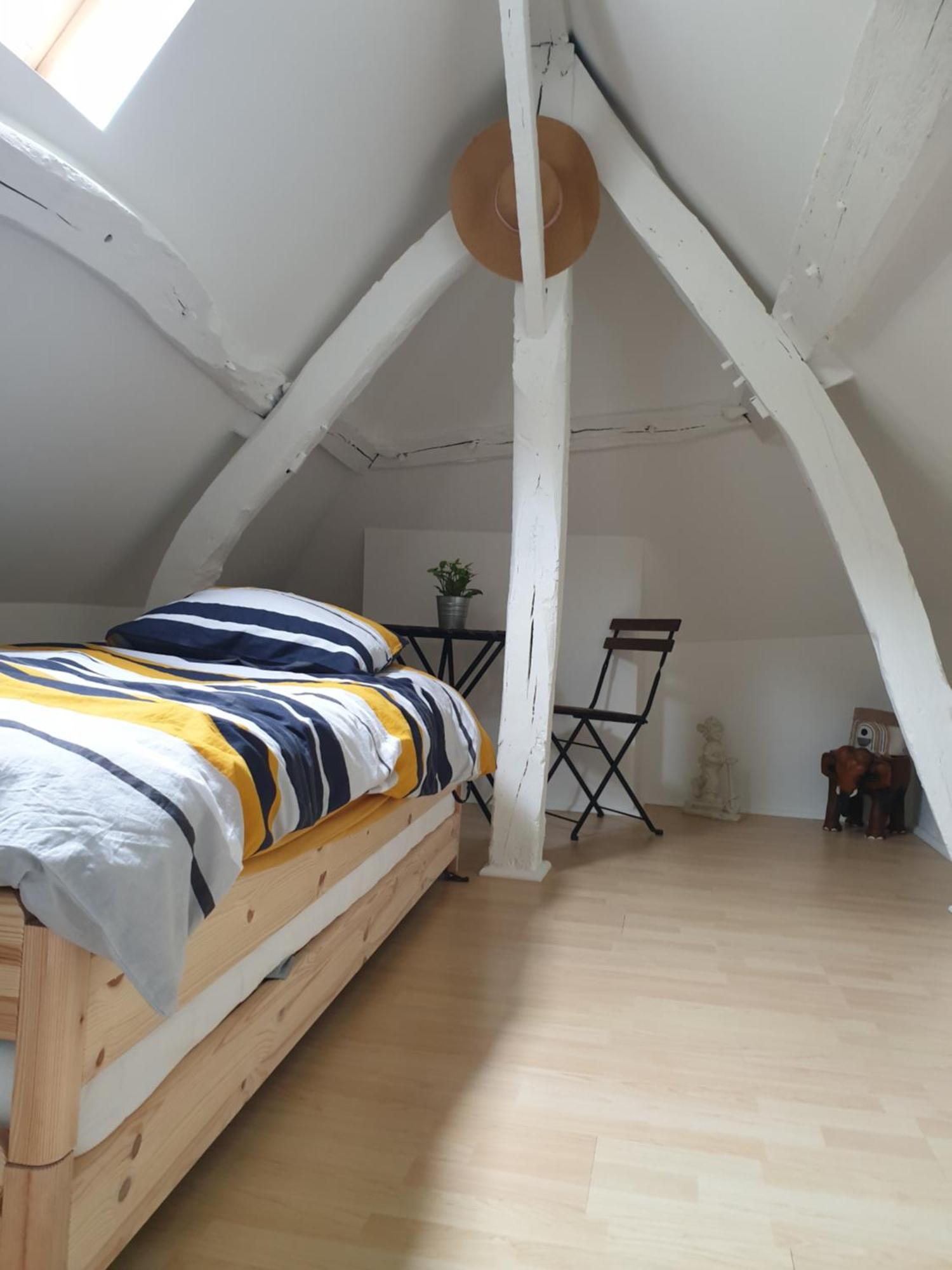 Chambre Privee Dans Petite Maison Typique モンティヴィリエ エクステリア 写真